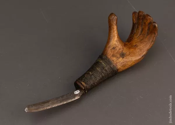 “Hand” Carved Native American Crooked Knife - EXCELSIOR 116186